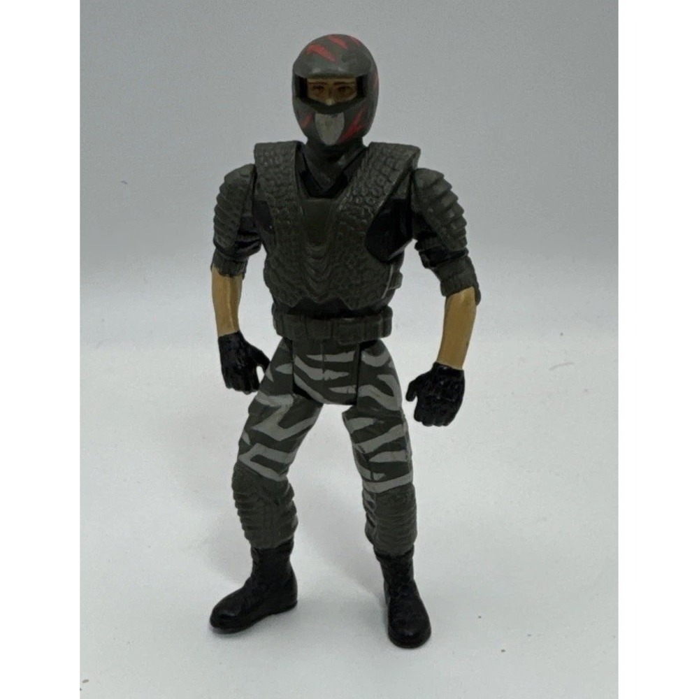 Kenner: 1997 Jurassic Park The Lost World - Dino-Snare Dirtbike‎ Carter Figure